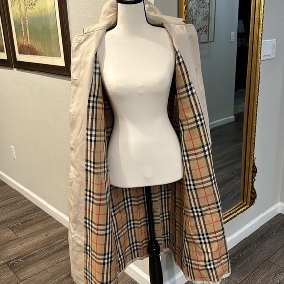 Burberry Jackets & Blazers - Authentic Burberry trench coat